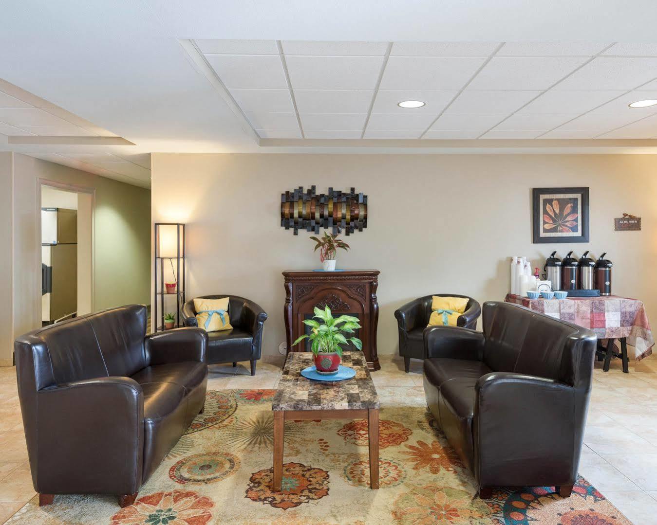 Suburban Studios Morgantown Exteriér fotografie